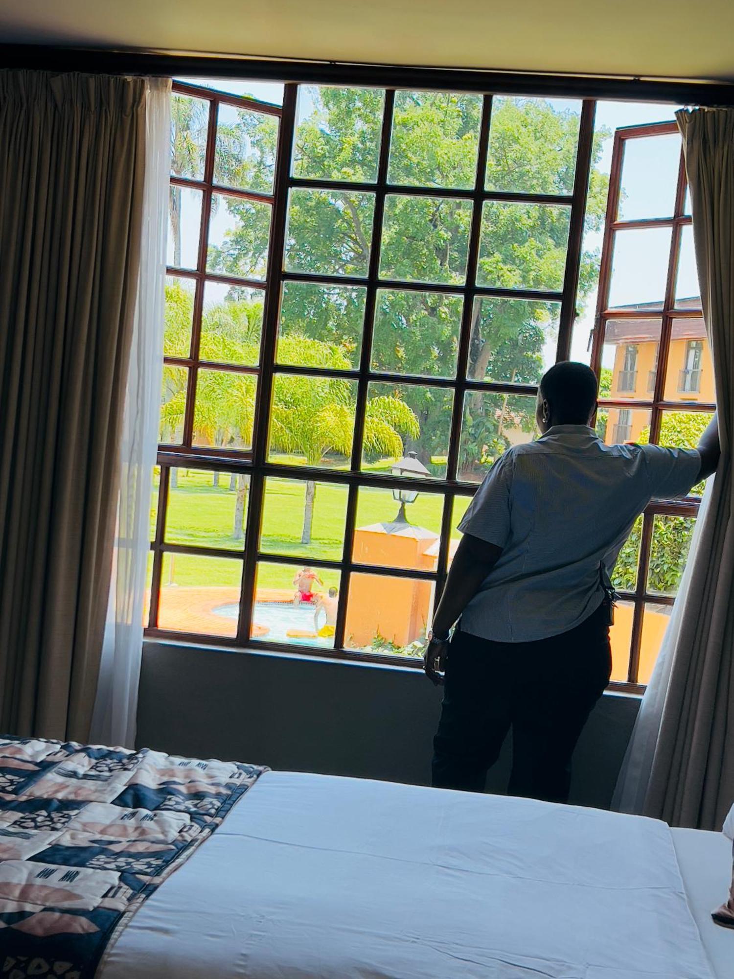 ווייט ריבר African Sky Hotels - Pine Lake Inn מראה חיצוני תמונה