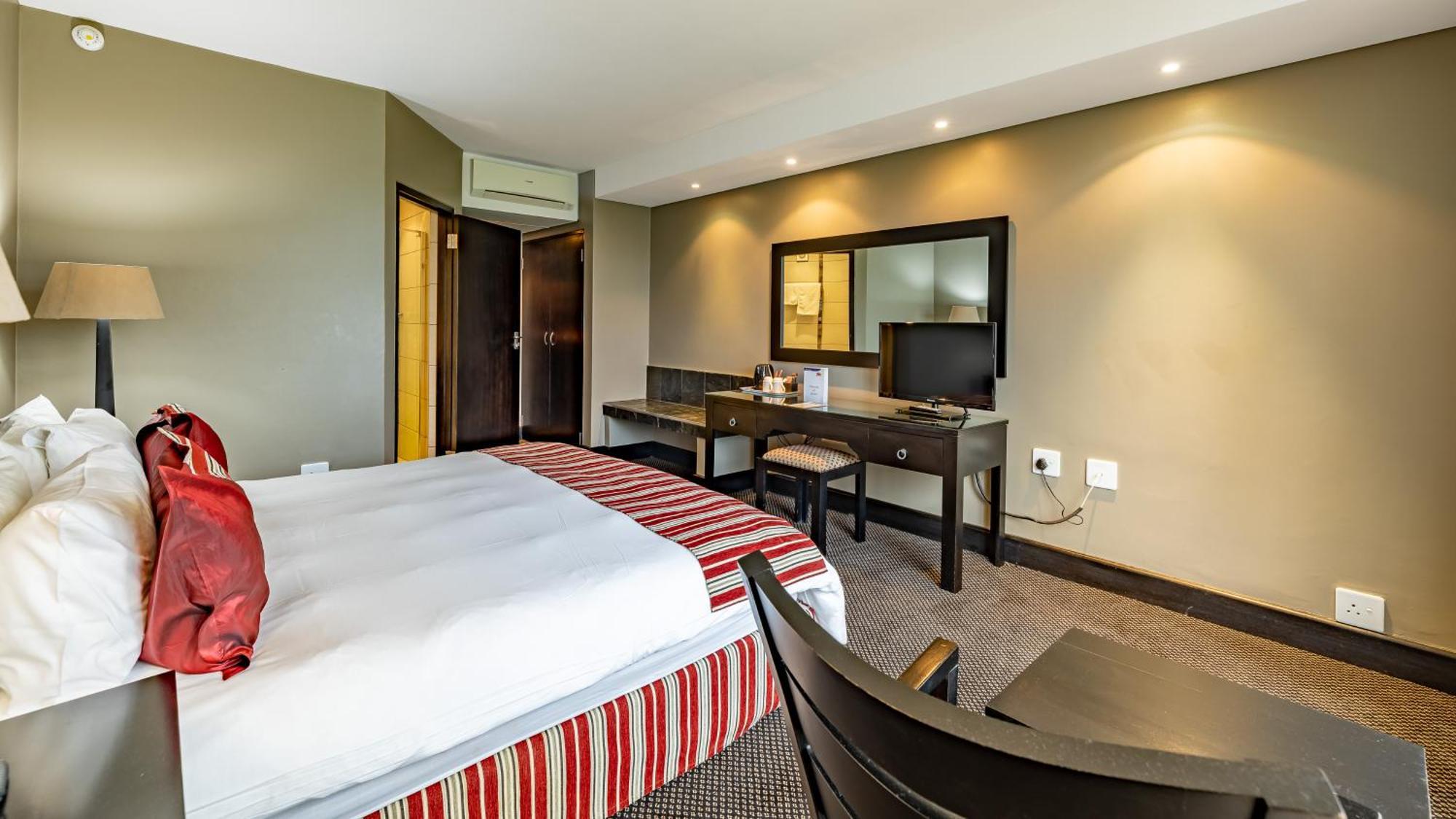 ווייט ריבר African Sky Hotels - Pine Lake Inn מראה חיצוני תמונה