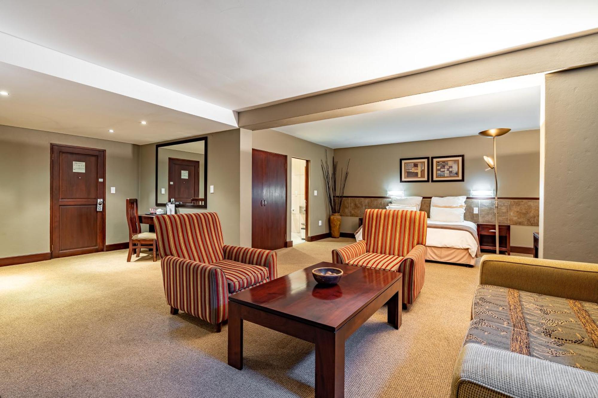ווייט ריבר African Sky Hotels - Pine Lake Inn מראה חיצוני תמונה