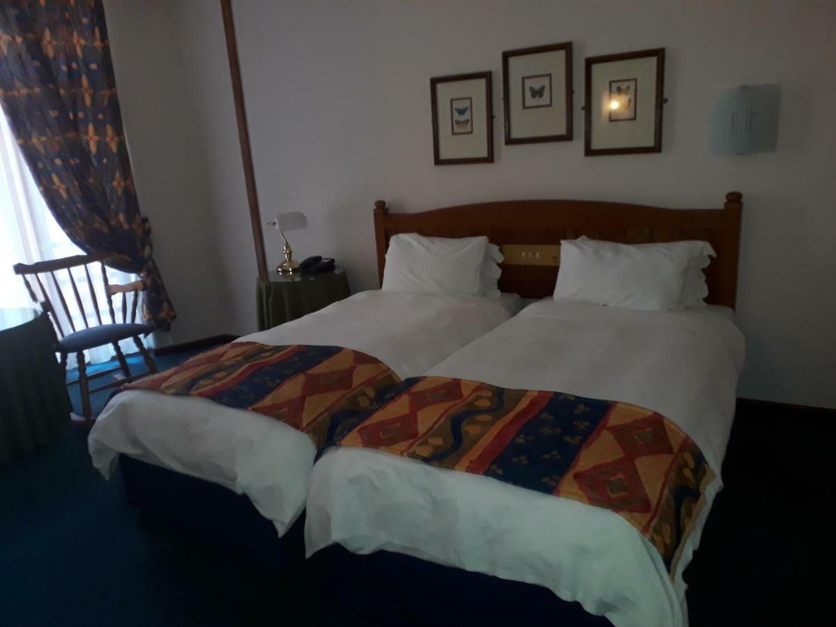 ווייט ריבר African Sky Hotels - Pine Lake Inn מראה חיצוני תמונה